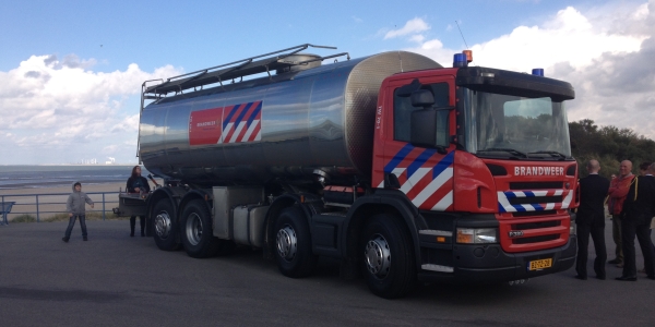 Nieuwe waterwagen voor brandweer Goeree-Overflakkee