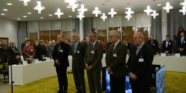 [Video] Installatie raad/wethouders (FlakkeeNieuws)