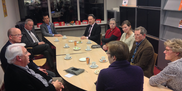 SGP fractie op werkbezoek bij bibliotheekwerk