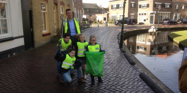 Gemeente en scholen op Goeree-Overflakkee pakken zwerfafval aan