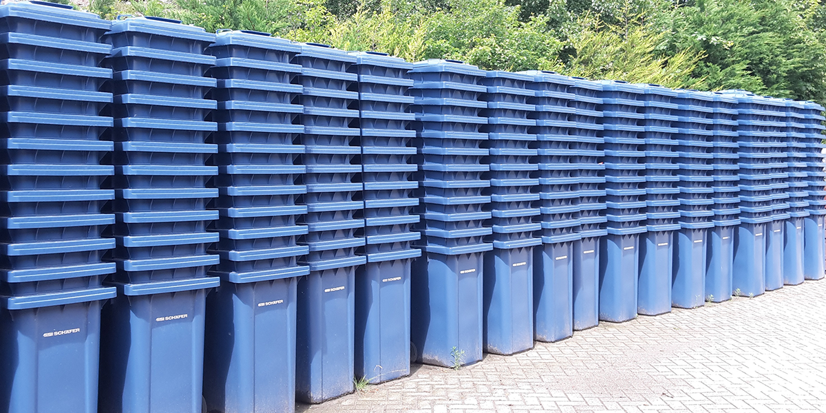 Blauwe papiercontainers voor heel Goeree-Overflakkee