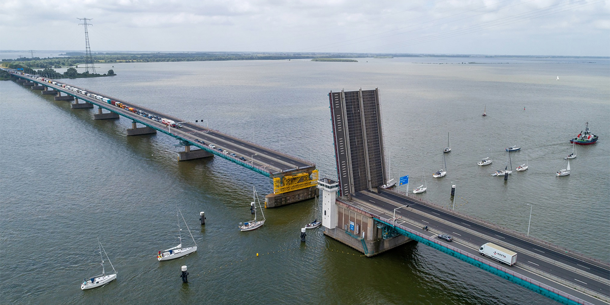 Geplande reservenachtafsluitingen Haringvlietbrug (A29) nodig voor testen