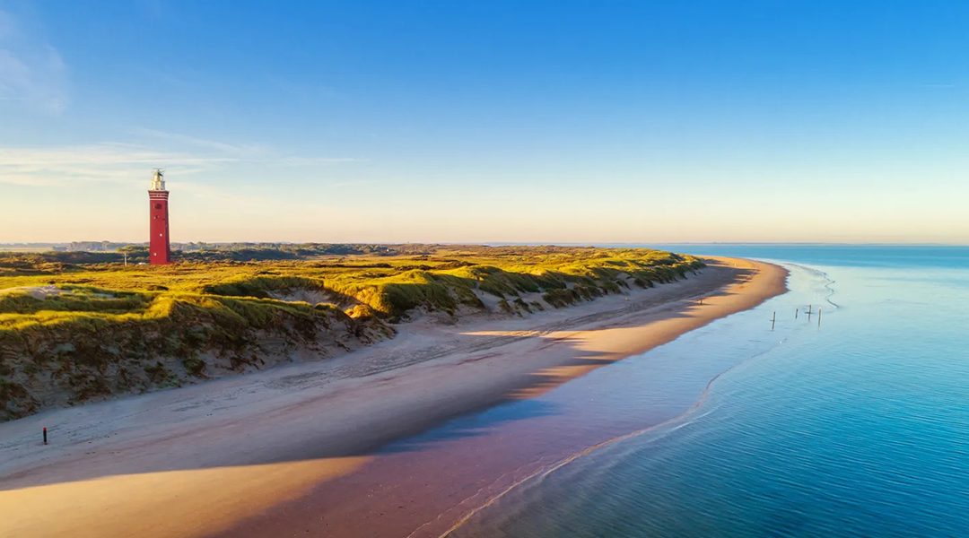 Goeree-Overflakkee zeven Blauwe Vlaggen en een Groene Wimpel rijker