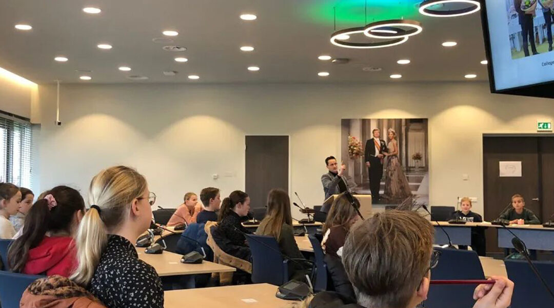 SGP-Raadslid Peter Kieviet geeft gastles in raadzaal
