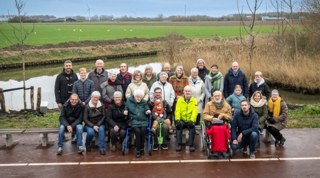 Gemeente eert eeuwelingen met gedenkboom