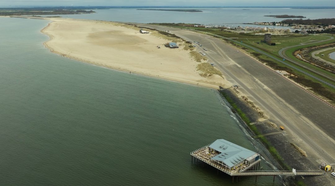 Is er toekomst voor het strand op de Brouwersdam?