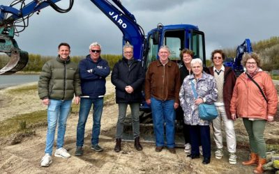 Opknapbeurt strandje bij Twins (De Punt) van start